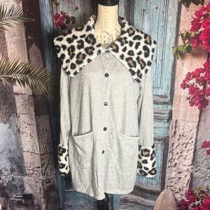 LTX Sportswear grey Cardigan with black leopard faux fur trim NWOT,small and 1X